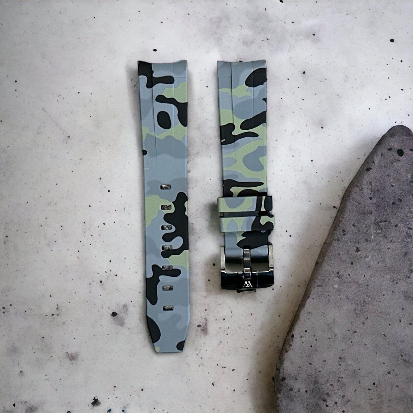 Curved Camo Rubber Strap - Grey Camo