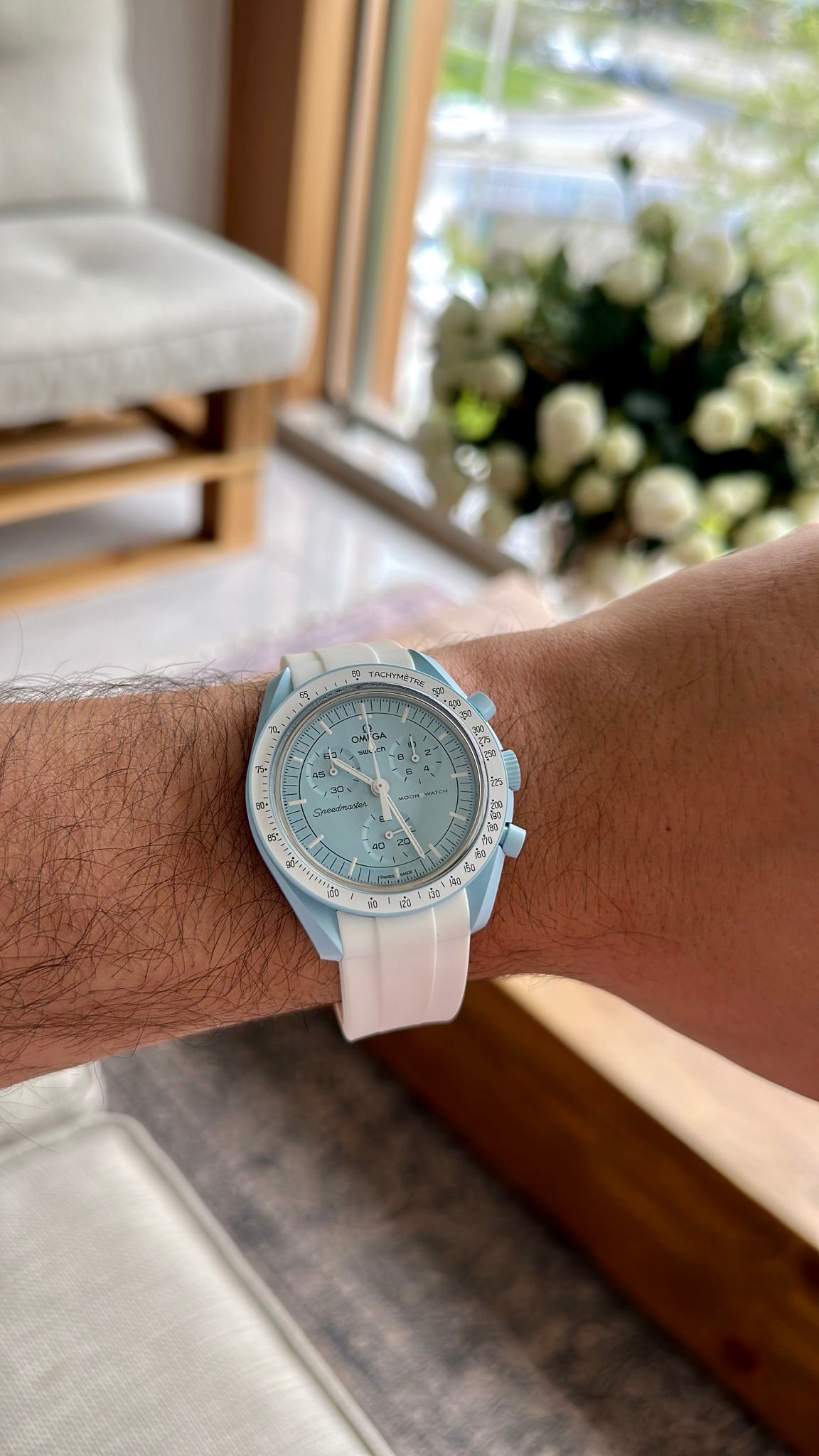 Curved Rubber Strap - White - Watch Snob